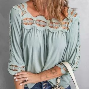 😊New Green crochet hollow-out top